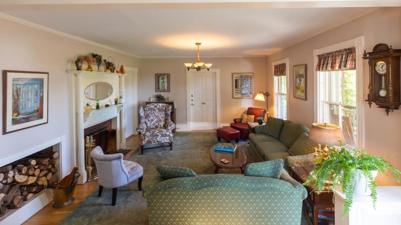 אוגוסטה Maple Hill Farm Inn מראה חיצוני תמונה