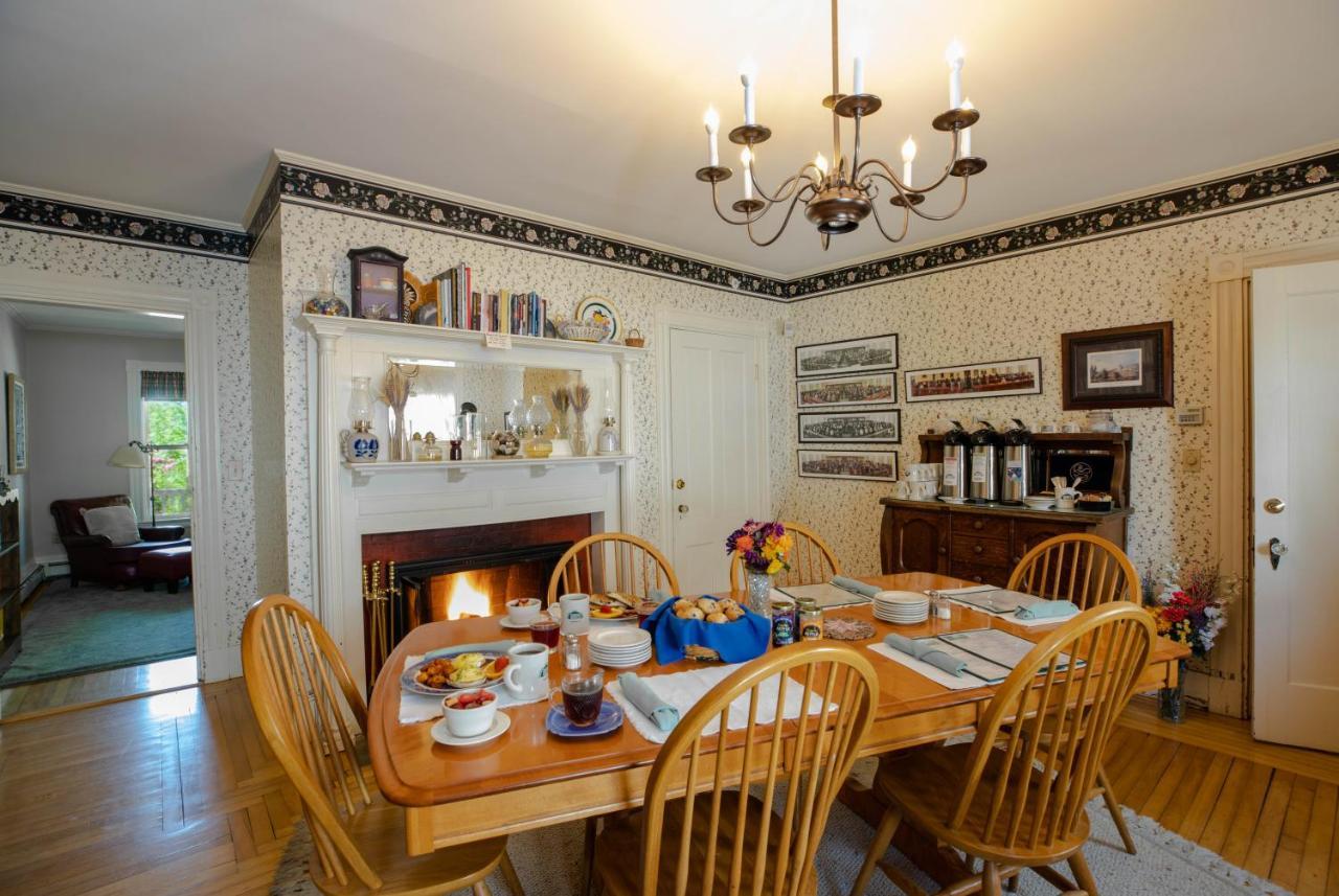 אוגוסטה Maple Hill Farm Inn מראה חיצוני תמונה